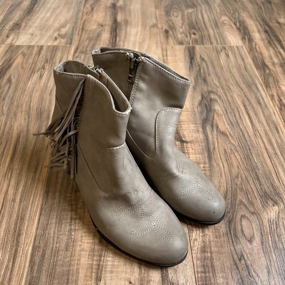 Sam Libby boots 6.5‎